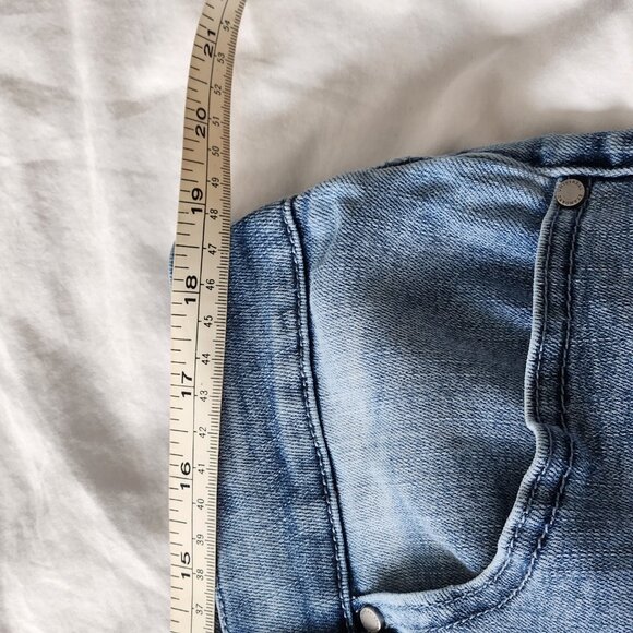 Universal Standard Blue Boyfriend Jeans - Picture 8 of 15